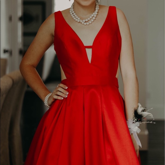 Red Prom Drsss - Picture 2 of 3